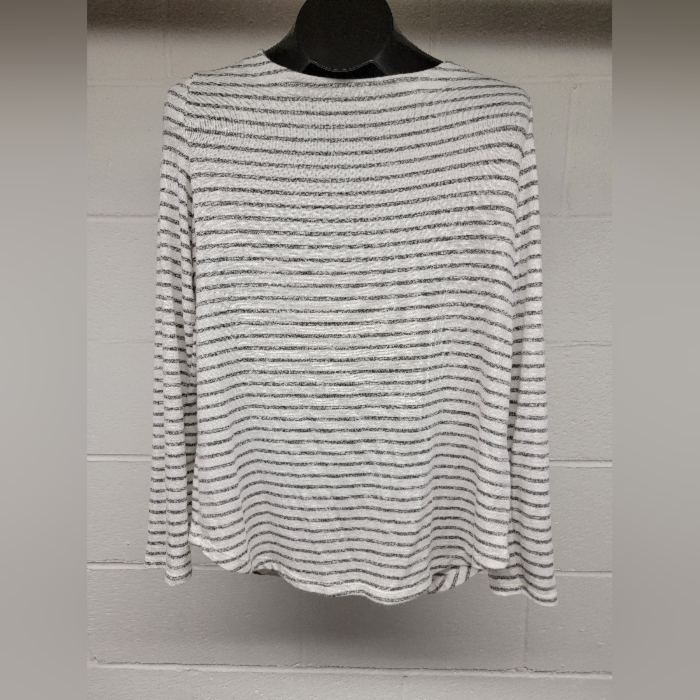 Banana Republic Luxespun White and Grey Stripped Long Sleeve Top Size Medium